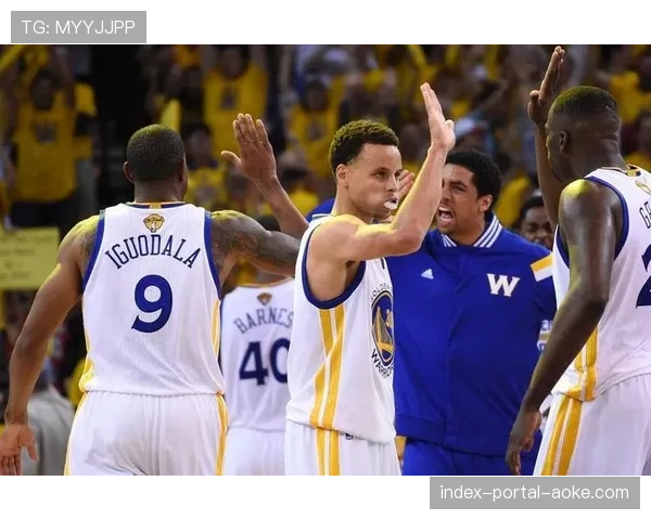 深度复盘：勇士“死亡五小”阵容的回归，如何在下半场逆转20分分差